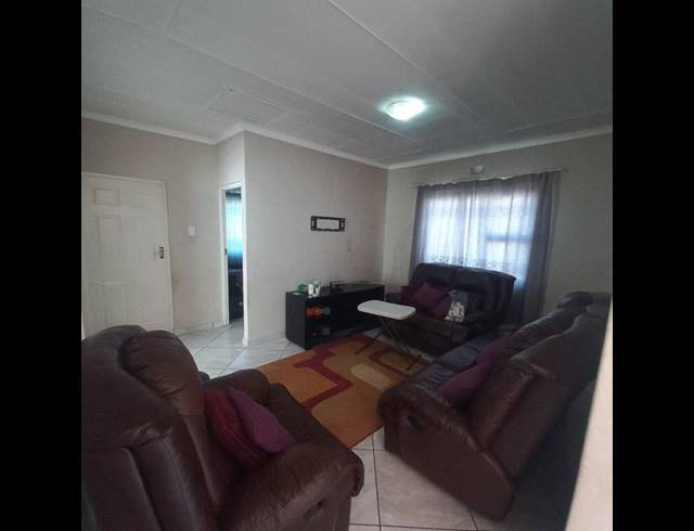 3 BEDROOM HOUSE FOR SALE IN QUEENSTOWN CENTRAL